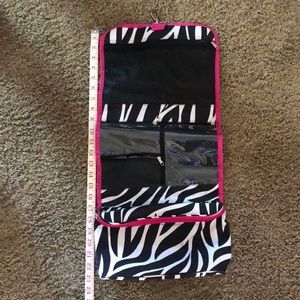 Hanging Toiletry/makeup bag